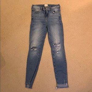 Super cute skinny jeans!